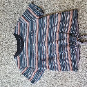 Volcom womens semi cropped t shirt. Size M fits S. Worn a couple of times.